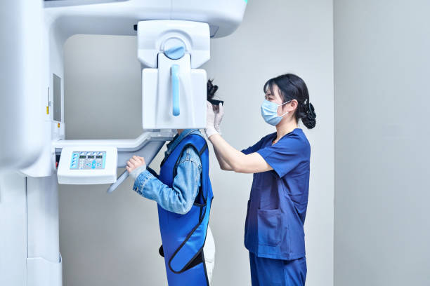 Best Emergency Dental Care for Broken or Chipped Teeth in Wellman, IA